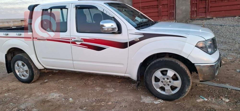 نيسان نافارا